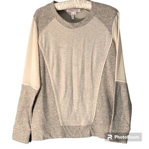 BCBGgeneration size XXS pull over top